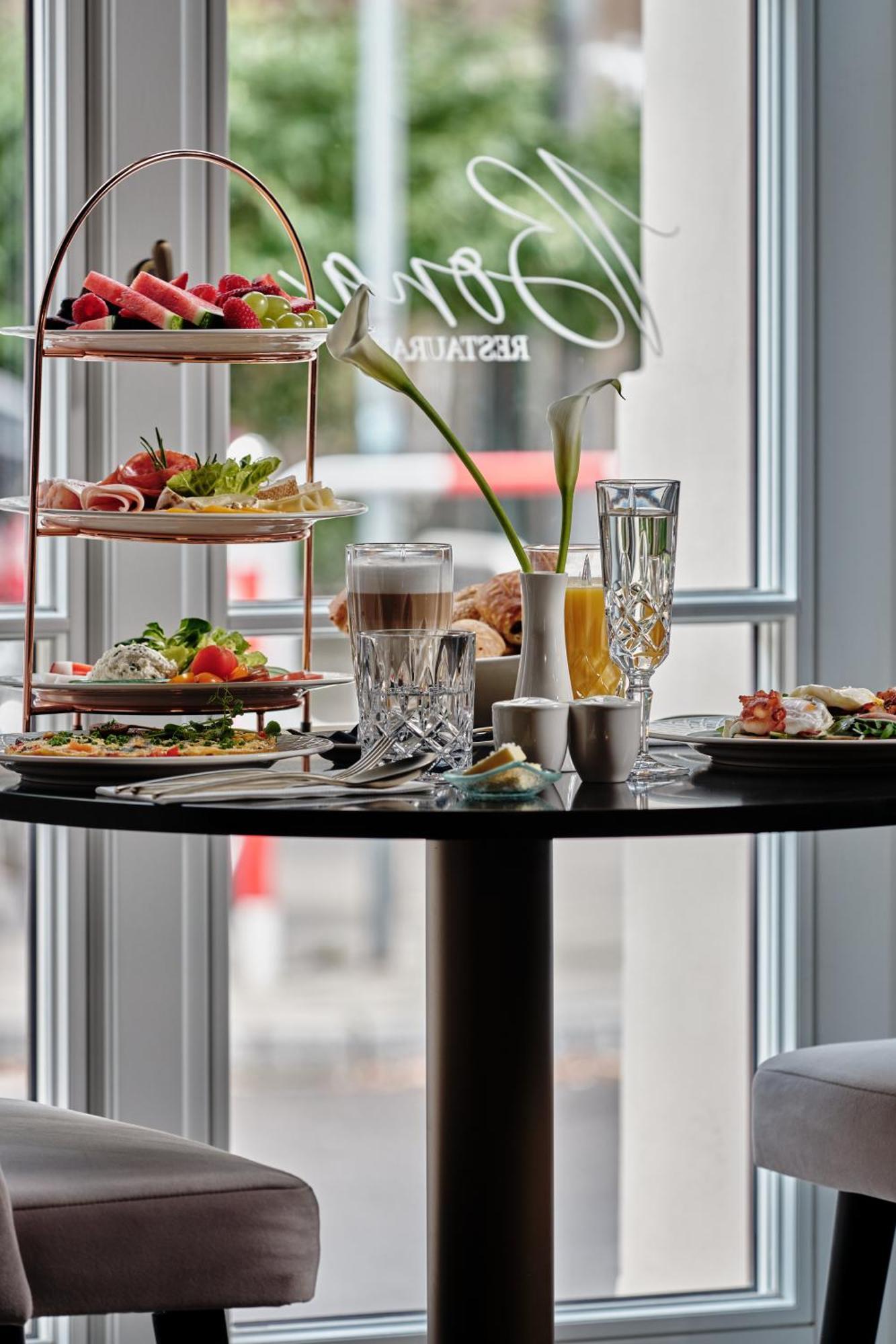 The Crown Krakow Center - Handwritten Collection Accor Екстериор снимка