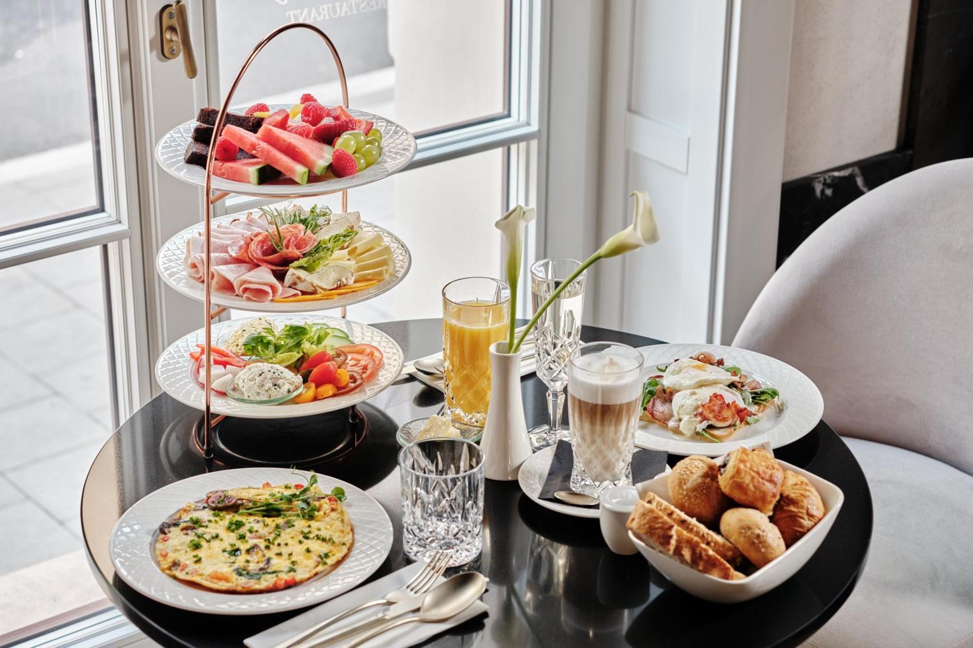 The Crown Krakow Center - Handwritten Collection Accor Екстериор снимка